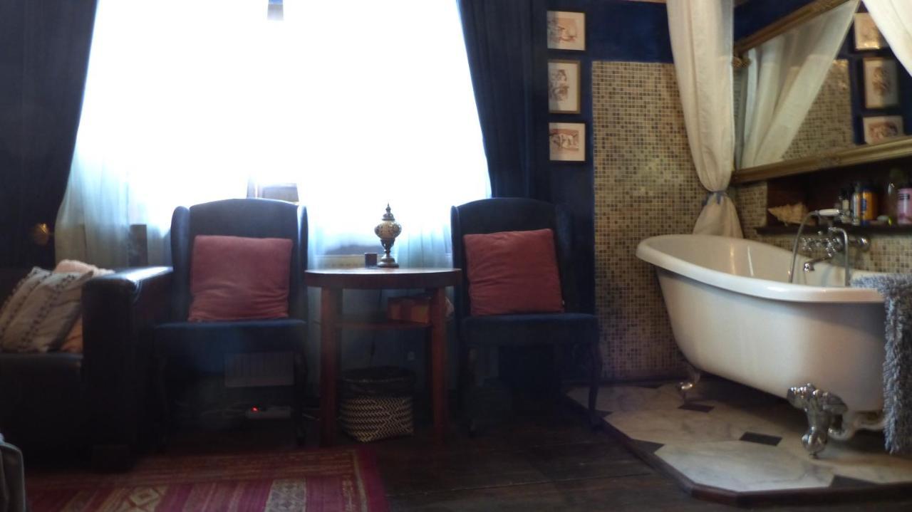 شقة Decadent Art Club Český Krumlov المظهر الخارجي الصورة
